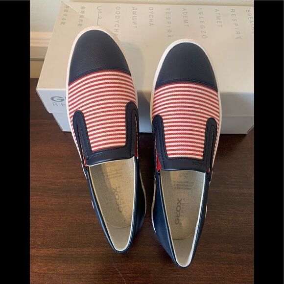 Geox lightweight breathable slip on sneaker size 6 - Picture 2 of 4